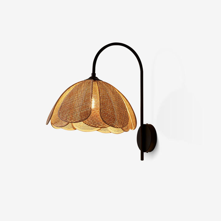 Rattan Petal Wall Lamp - Vakkerlight