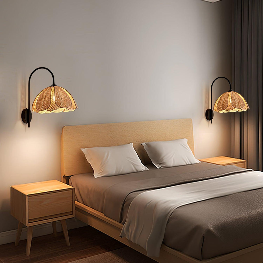 Rattan Petal Wall Lamp - Vakkerlight