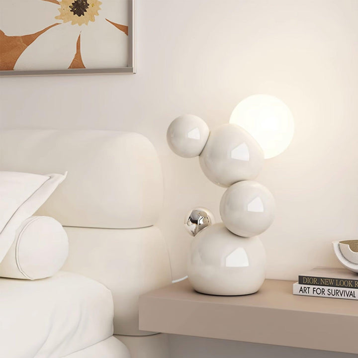 Regina Table Lamp - Vakkerlight