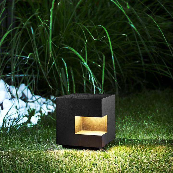 Regular Cube Post Outdoor Light - Vakkerlight