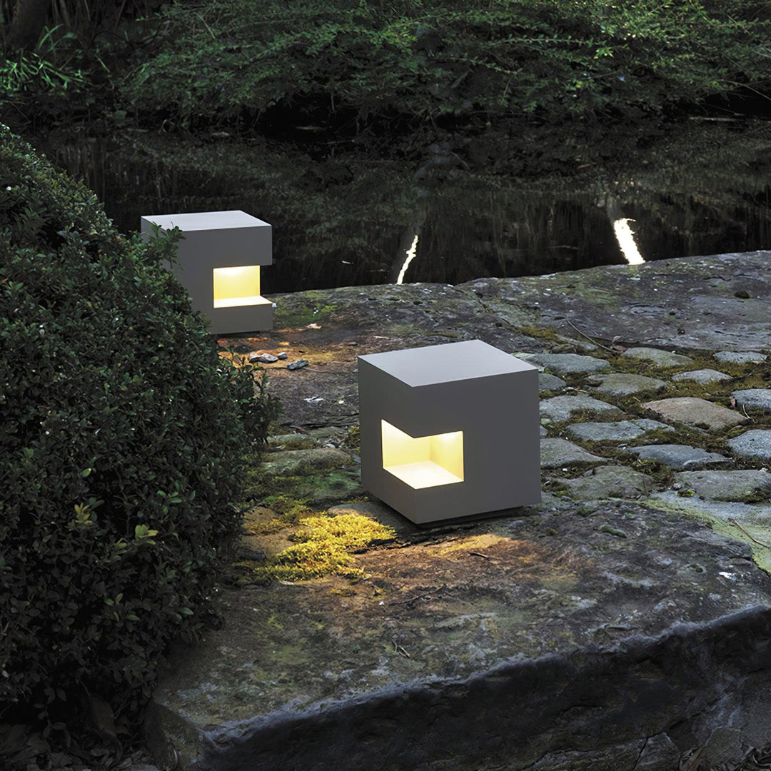 Regular Cube Post Outdoor Light - Vakkerlight