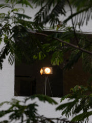 Retro Camera Focus Floor Lamp - Vakkerlight