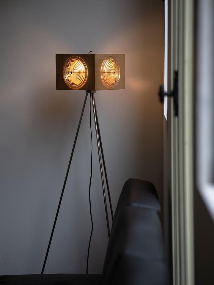 Retro Camera Focus Floor Lamp - Vakkerlight