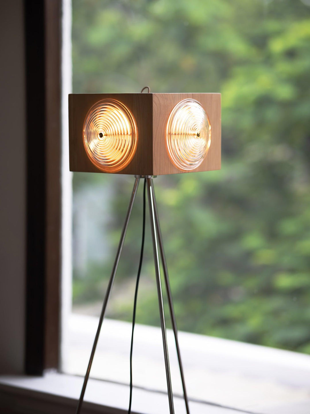 Retro Camera Focus Floor Lamp - Vakkerlight