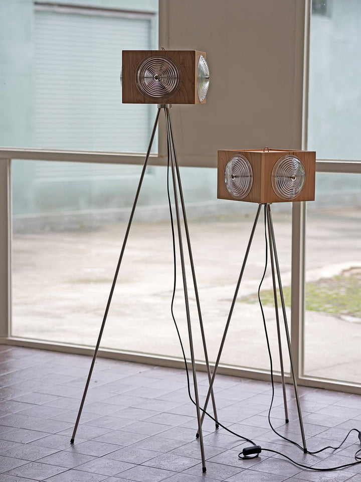 Retro Camera Focus Floor Lamp - Vakkerlight