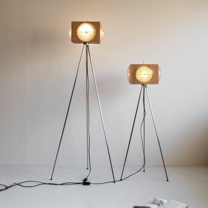 Retro Camera Focus Floor Lamp - Vakkerlight