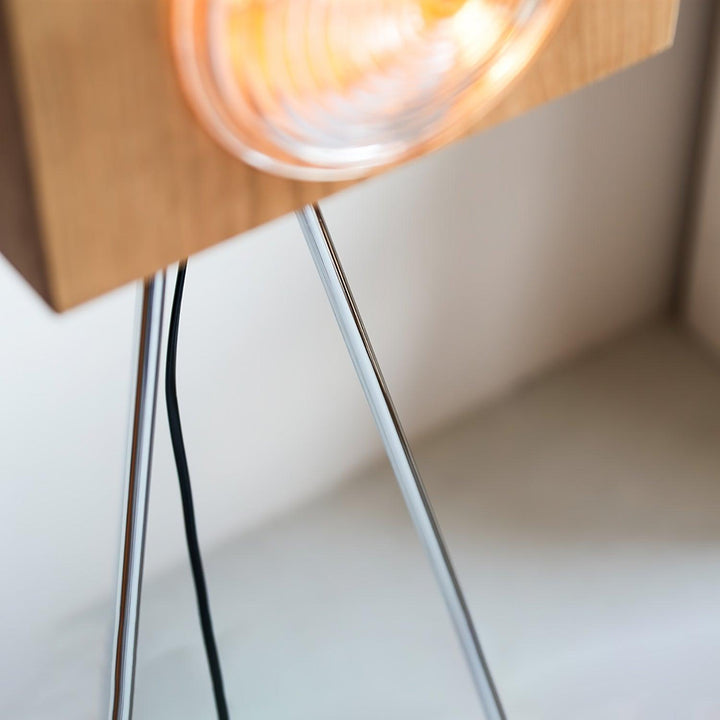 Retro Camera Focus Floor Lamp - Vakkerlight