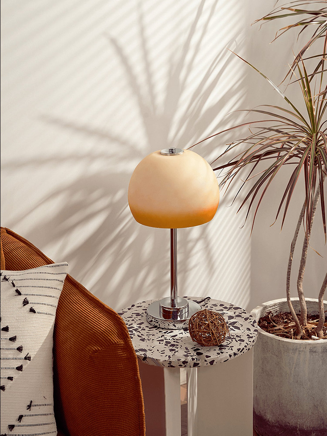 Retro Mushroom Table Lamp - Vakkerlight