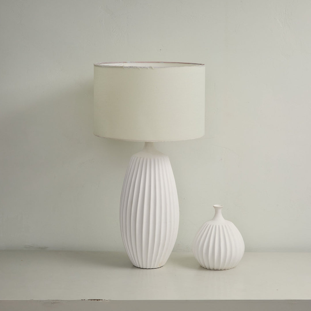 Ribbed Ceramic Table Lamp - Vakkerlight