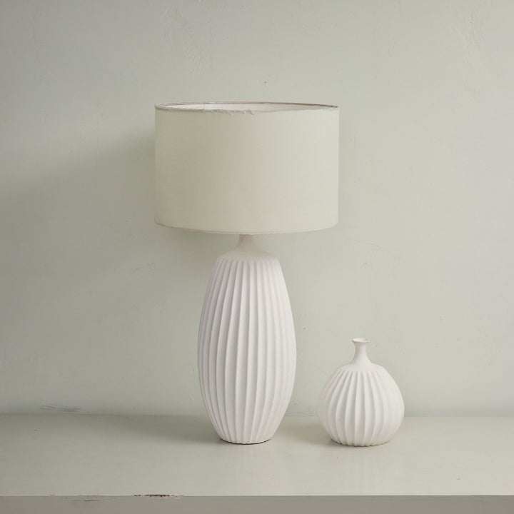 Ribbed Ceramic Table Lamp - Vakkerlight