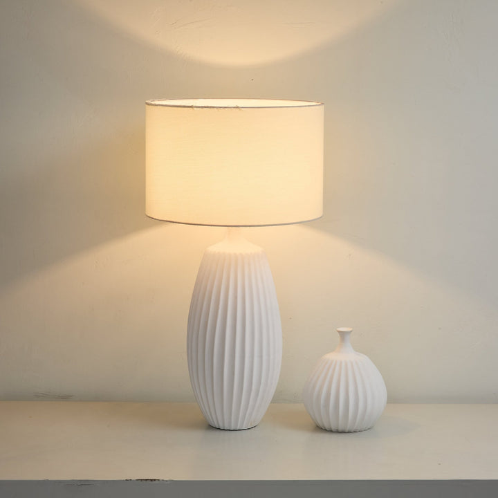Ribbed Ceramic Table Lamp - Vakkerlight