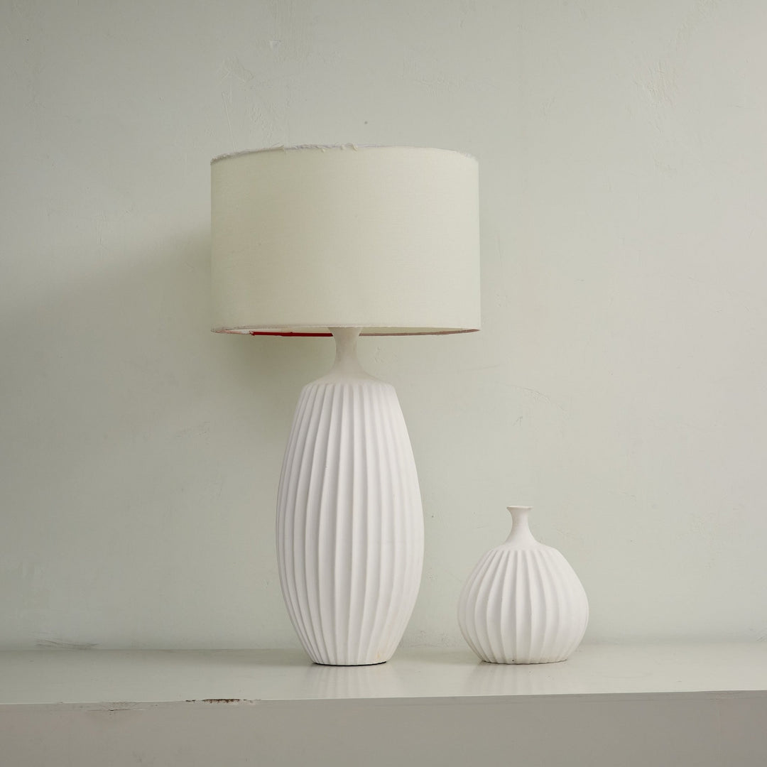 Ribbed Ceramic Table Lamp - Vakkerlight