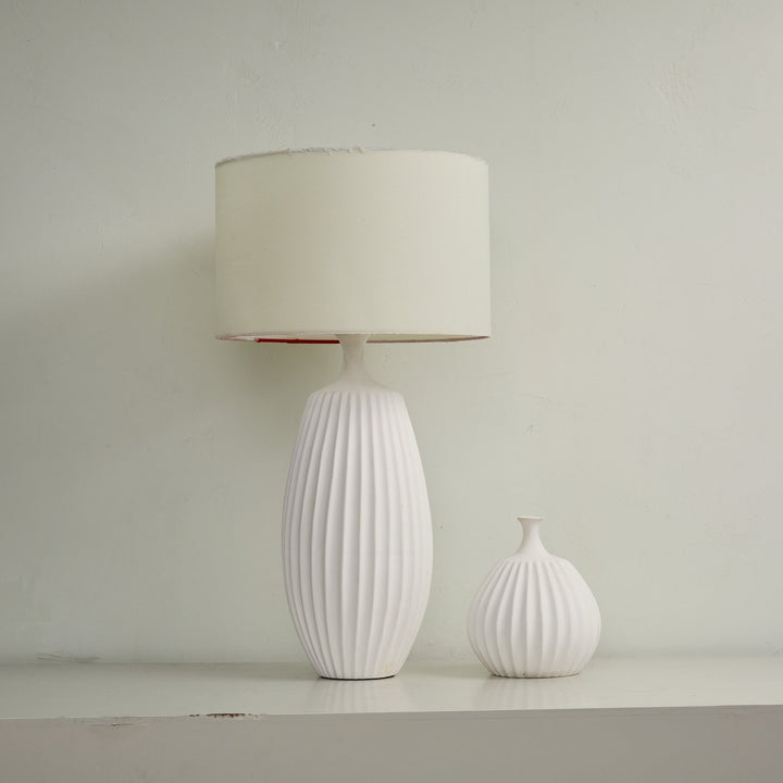 Ribbed Ceramic Table Lamp - Vakkerlight