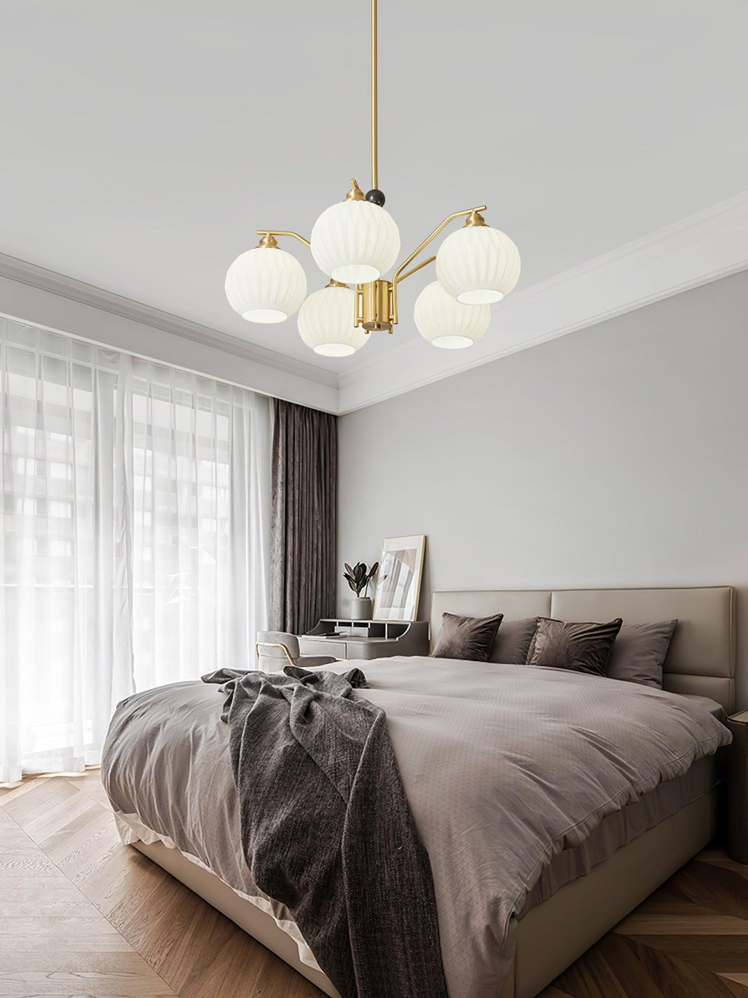 Ribbed Glass Gold Chandelier - Vakkerlight