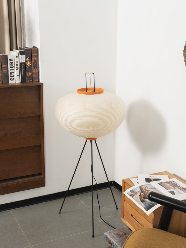 Lampada da terra in carta di riso