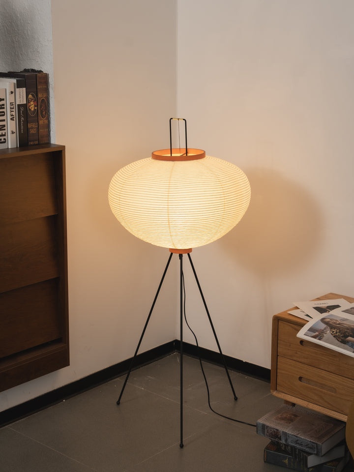 Lampada da terra in carta di riso