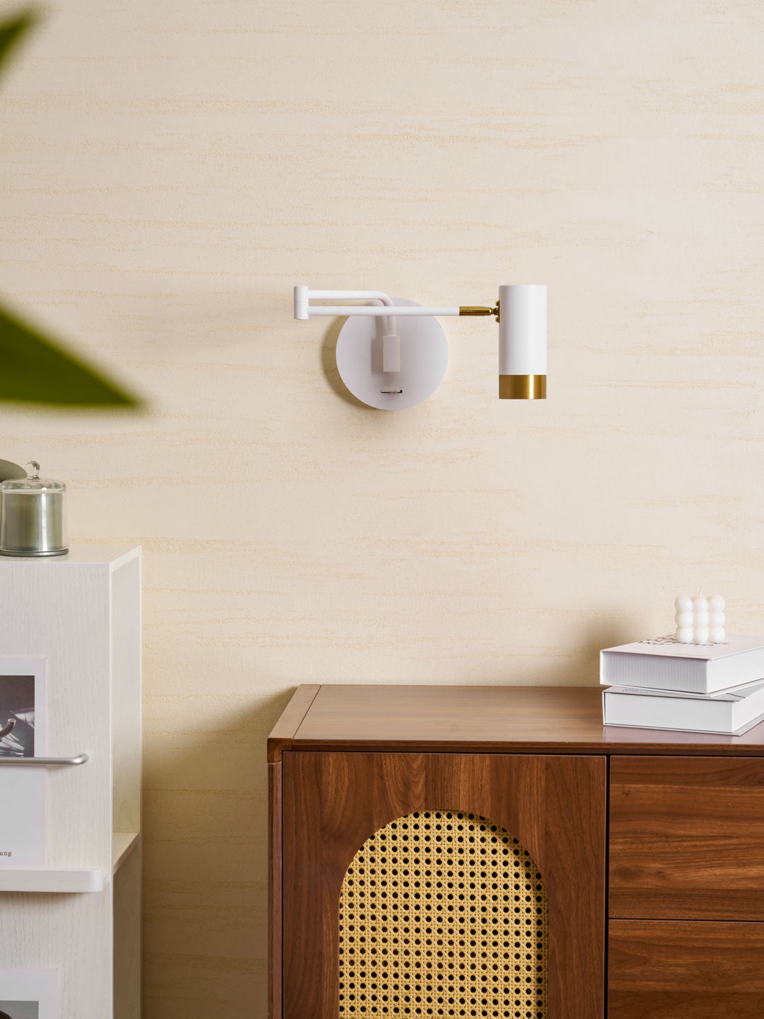 Ridge Arm Wall Lamp - Vakkerlight