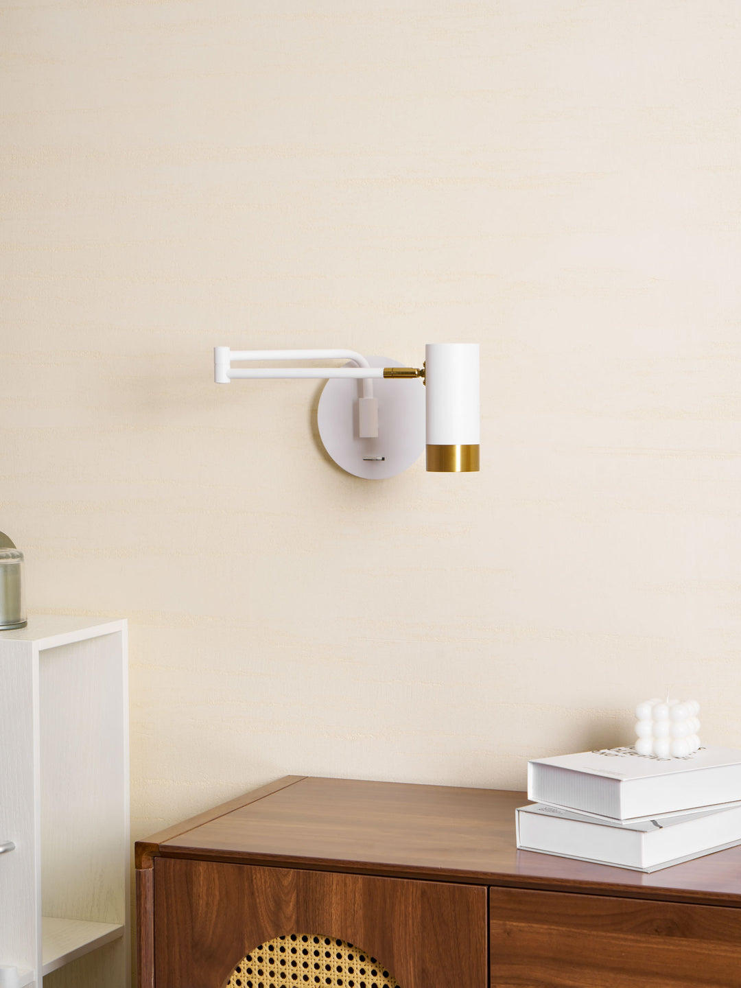 Ridge Arm Wall Lamp - Vakkerlight