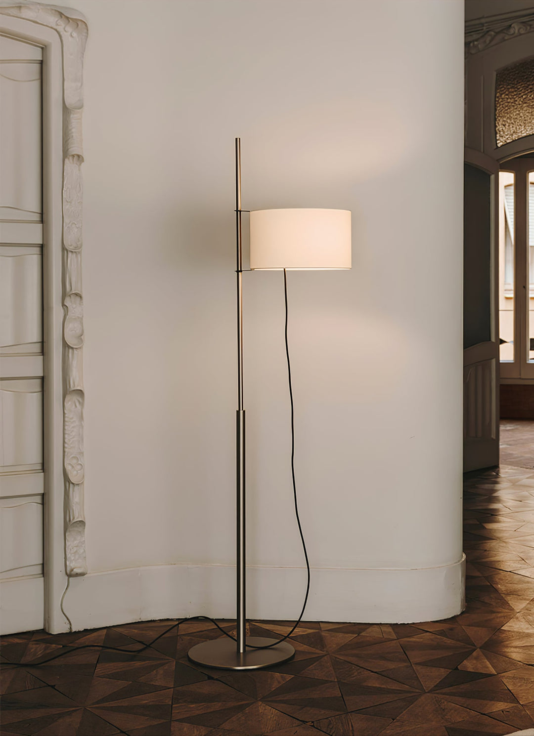 Lino Arc Floor Lamp - Vakkerlight