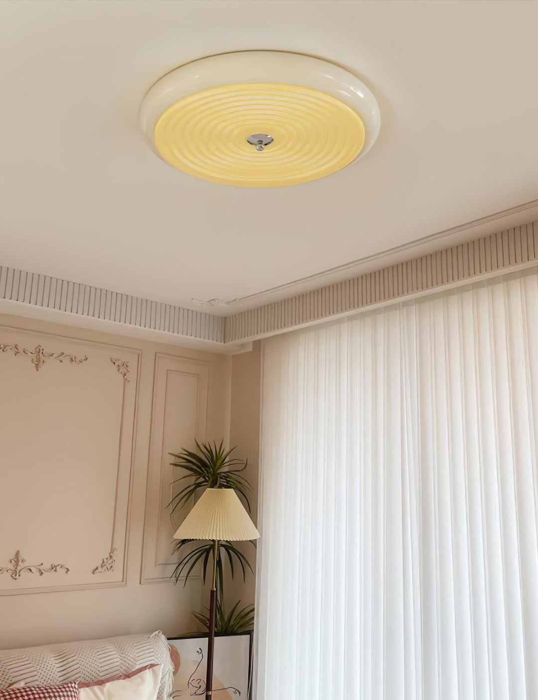 Ripple Cream Ceiling Lamp - Vakkerlight