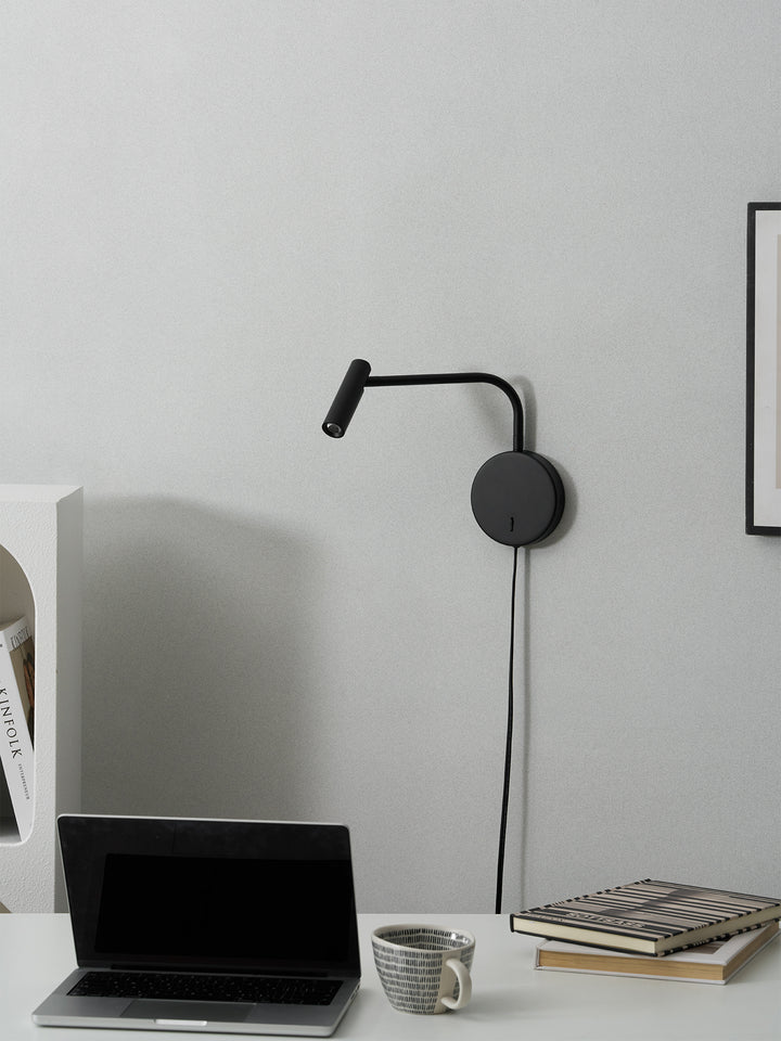 Minimalist Disc Plug-in Wall Sconce - Vakkerlight