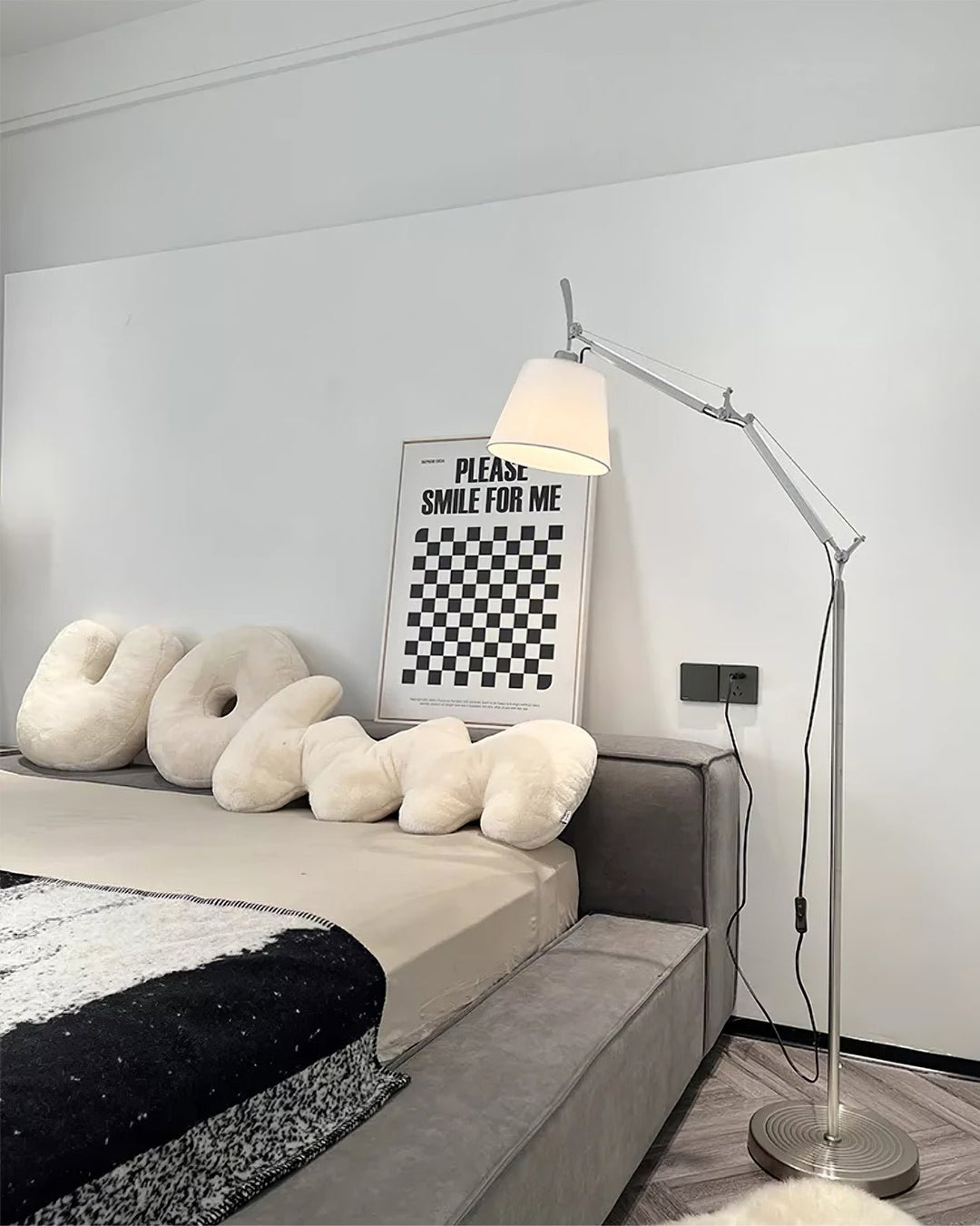 Rocker Modern Floor Lamp - Vakkerlight