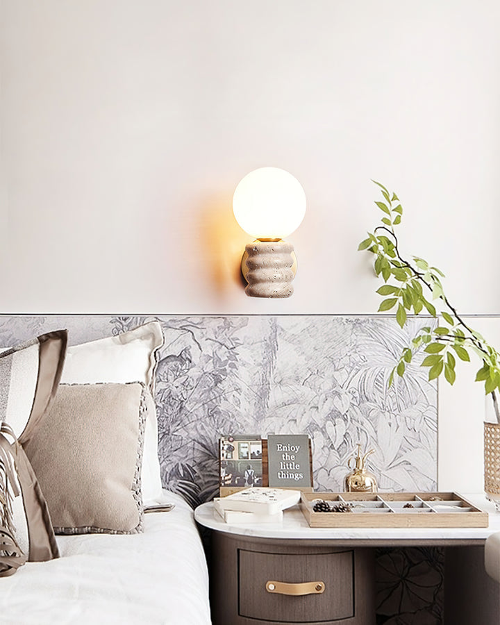 Romus Wall Lamp