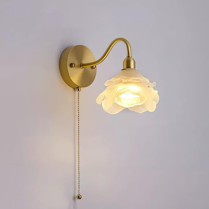 Rose Brass Wall Light - Vakkerlight