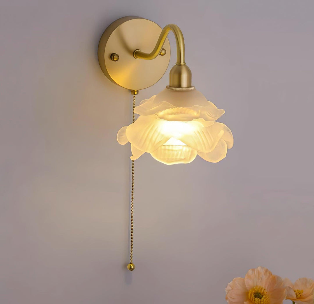 Rose Brass Wall Light - Vakkerlight