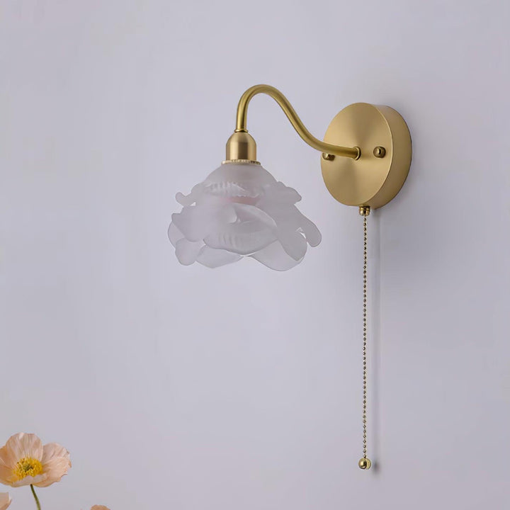 Rose Brass Wall Light - Vakkerlight