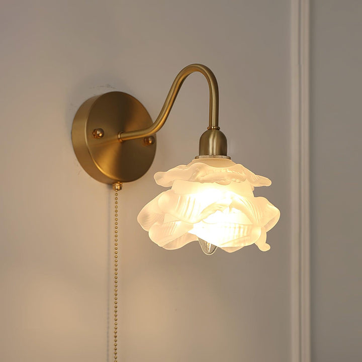 Rose Brass Wall Light - Vakkerlight