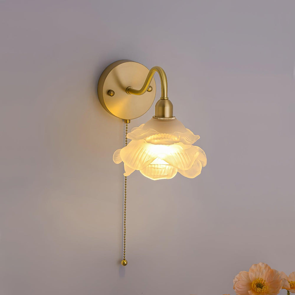 Rose Brass Wall Light - Vakkerlight