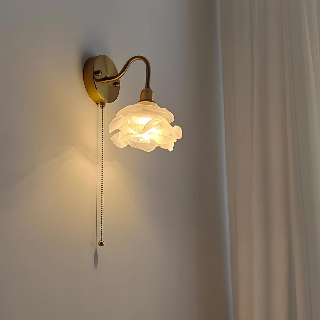 Rose Brass Wall Light - Vakkerlight