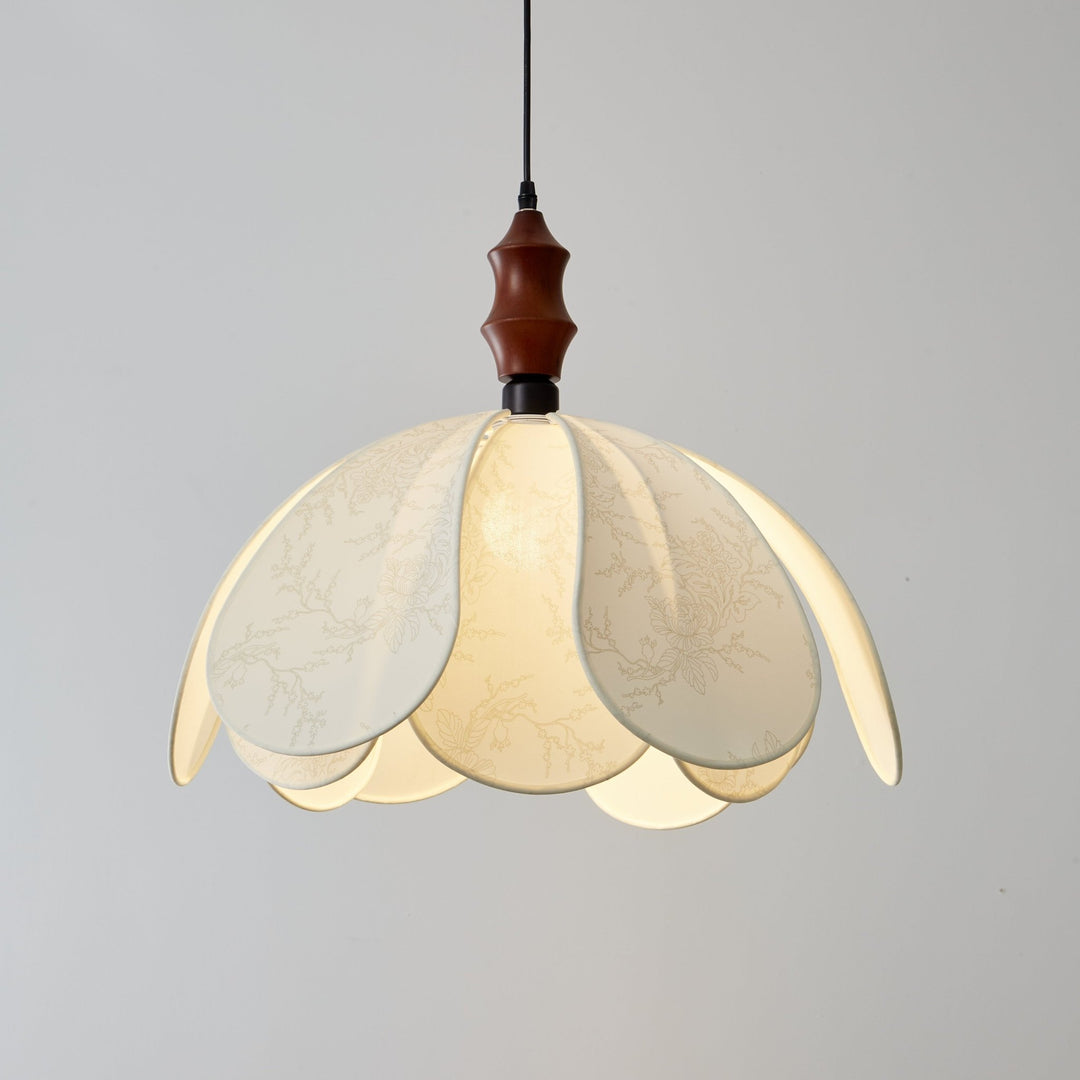Roswyn Petal Pendant Lamp - Vakkerlight