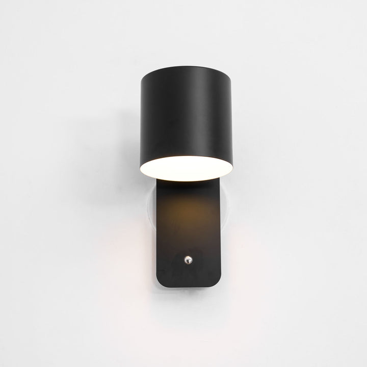 Rotatable Cylinder Rechargeable Wall Lamp - Vakkerlight