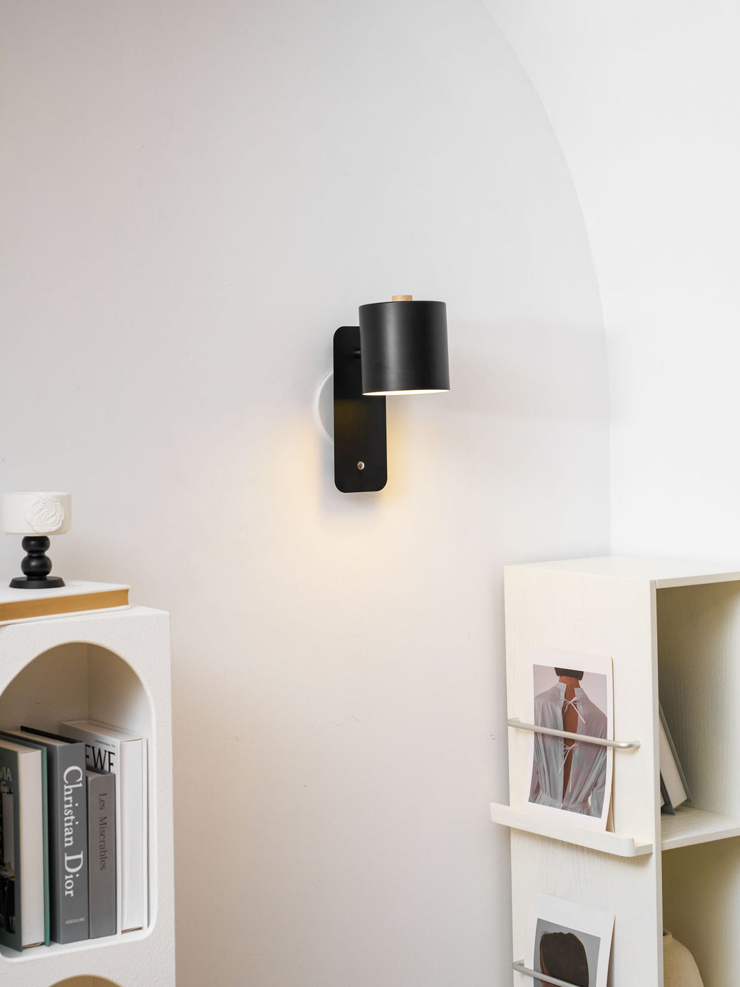 Rotatable Cylinder Rechargeable Wall Lamp - Vakkerlight