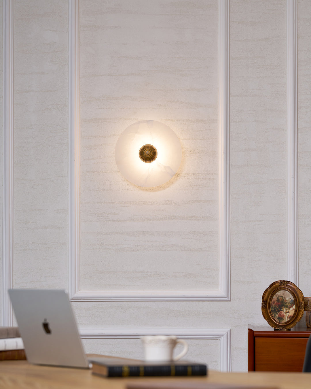Nayra Alabaster Wall Lamp - Vakkerlight
