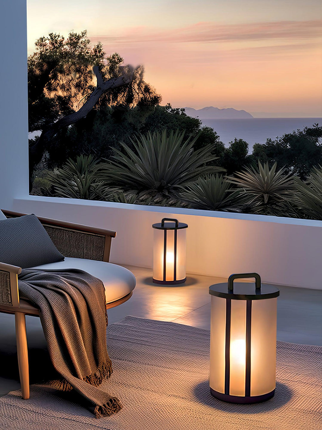 Round Pillar Acrylic Lantern Outdoor Lamp - Vakkerlight