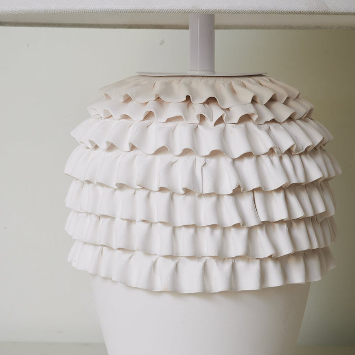 Ruffle Ceramic Table Lamp - Vakkerlight