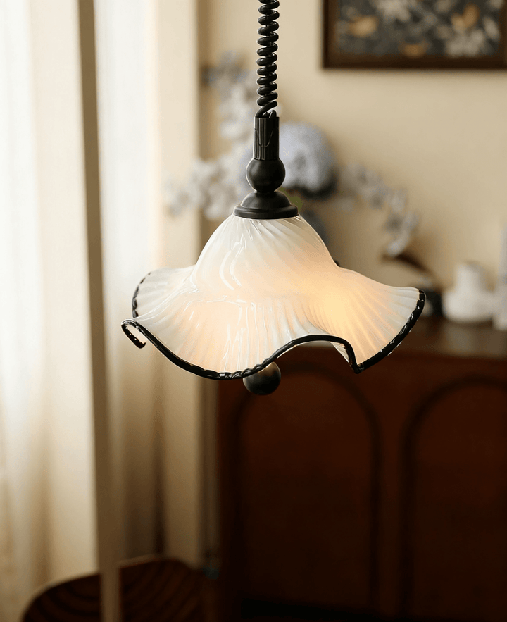 Ruffled Shade Pendant Lamp - Vakkerlight