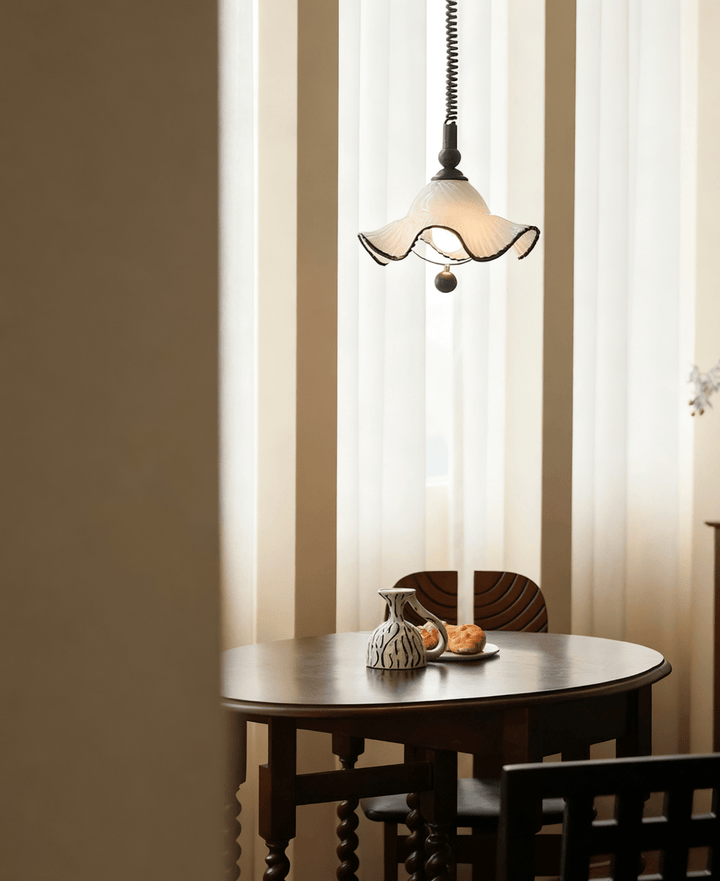 Ruffled Shade Pendant Lamp - Vakkerlight