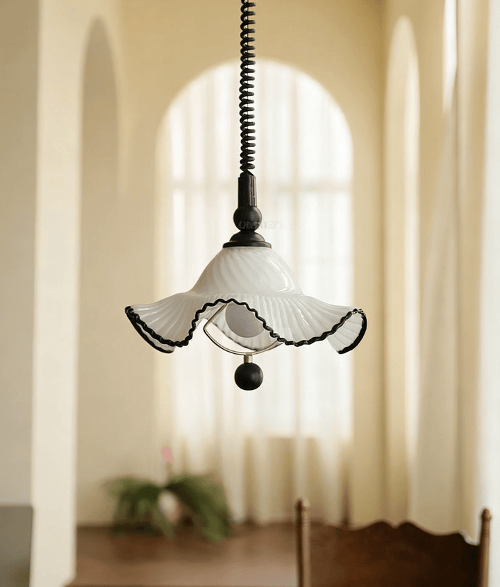 Ruffled Shade Pendant Lamp - Vakkerlight