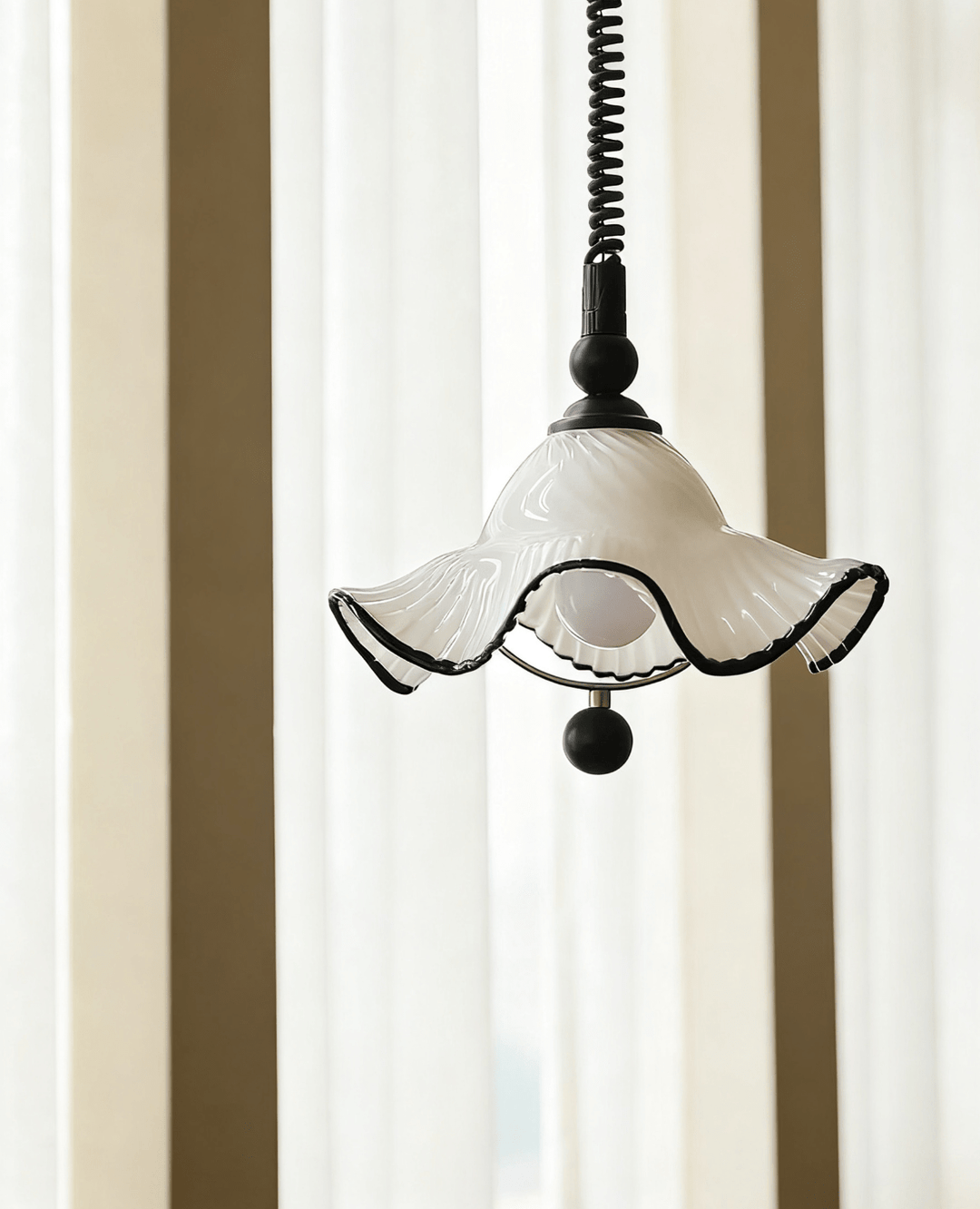 Ruffled Shade Pendant Lamp - Vakkerlight