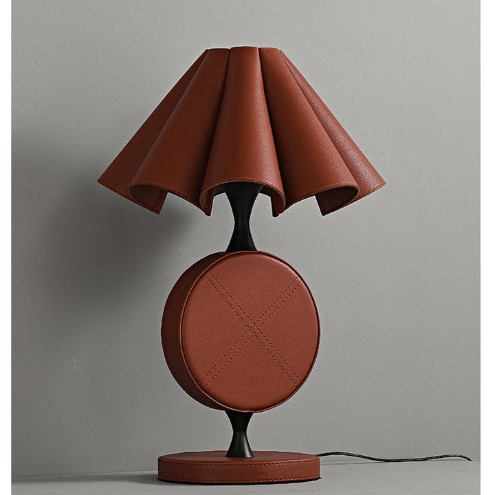 Saddle Stitch Table Lamp - Vakkerlight