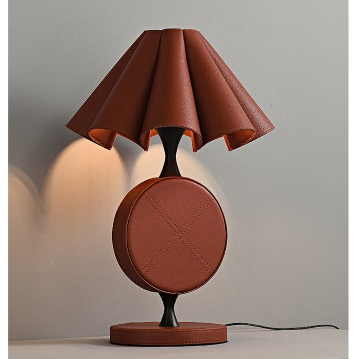 Saddle Stitch Table Lamp - Vakkerlight