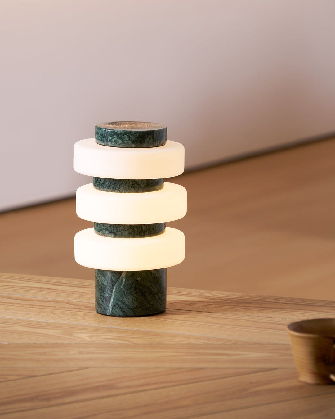 Saturn Travertine Table Lamp - Vakkerlight