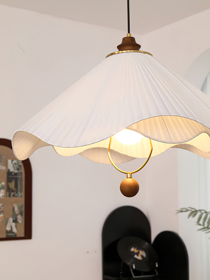 Scallop Edge Pendant Light - Vakkerlight