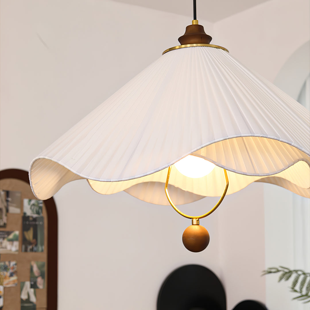 Scallop Edge Pendant Light - Vakkerlight