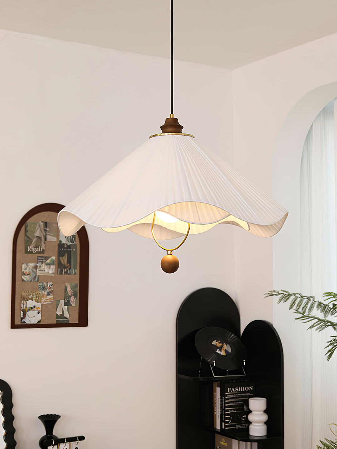 Scallop Edge Pendant Light - Vakkerlight