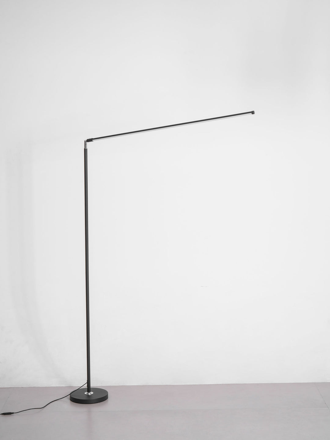 Selene Slim Floor Lamp - Vakkerlight